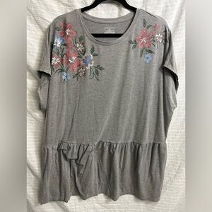 Lane Bryant Womens Shirt Plus Gray Floral Tiered Short Sleeve Boho 18/20 B27